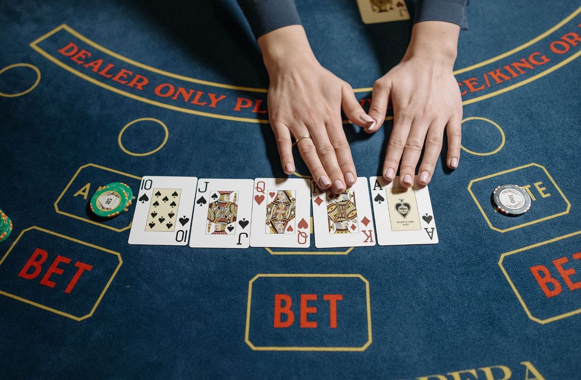 LuckyVegas پاکستان ریئل منی گیمز